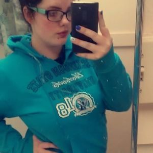 Meet your Posher, Brenda